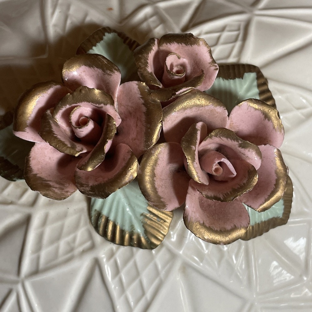 Vintage Heart Shaped Capodimonte Ceramic Trinket Box Pink Roses Jewelry Dresser